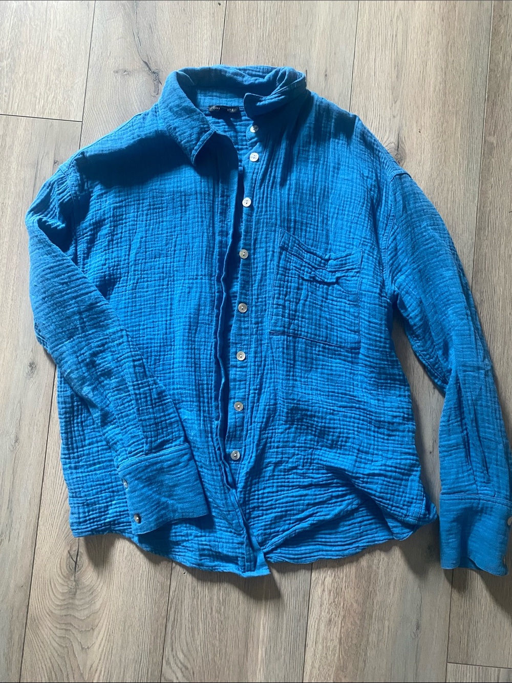 Casual Textured Button-Down Shirt and Shorts in Bright Blue
